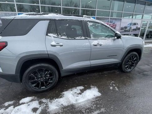 Used 2026 GMC Terrain Elevation w/ Elevation Premium Package image 8