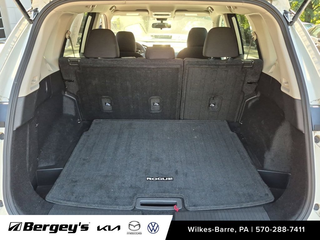Used 2023 Nissan Rogue S AWD/4WD image 32