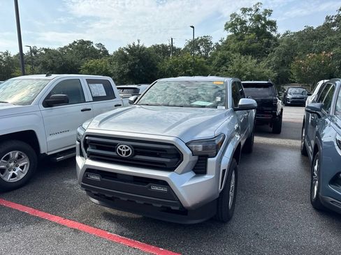 Used 2025 Toyota Tacoma SR5 RWD image 1