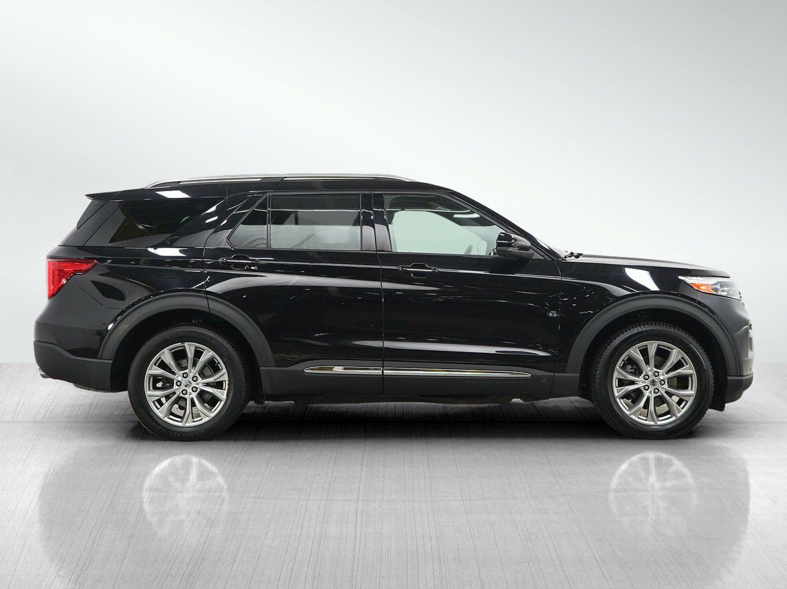 Used 2020 Ford Explorer Limited AWD/4WD image 8