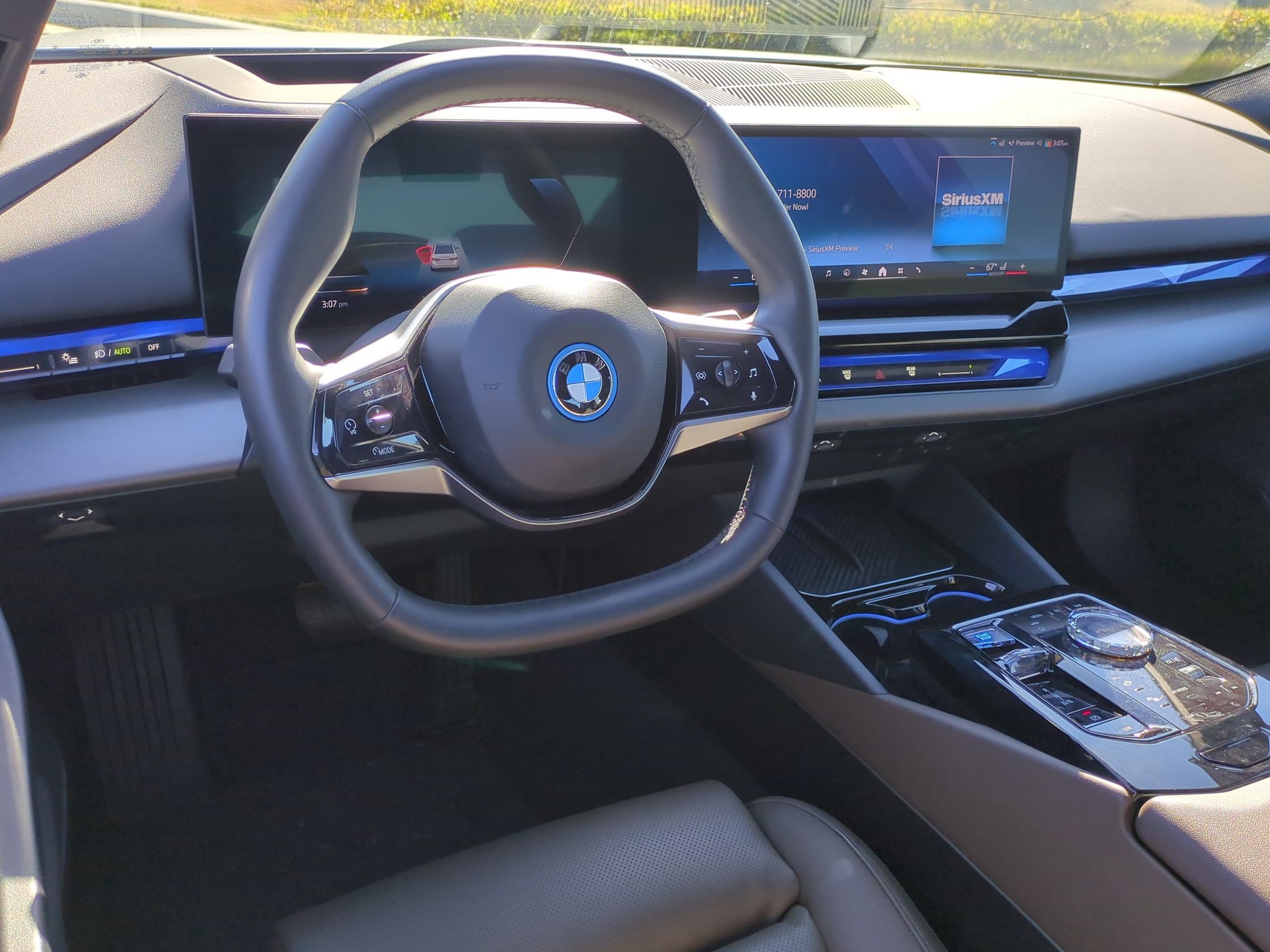 Used 2024 BMW i5 eDrive40i w/ Executive Package RWD image 30