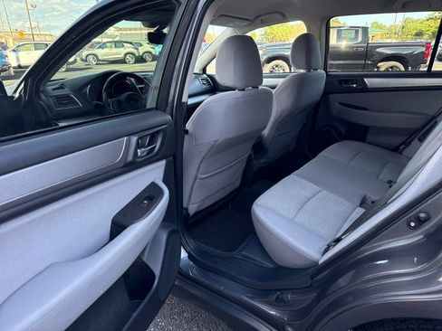 Used 2019 Subaru Outback 2.5i Premium image 22