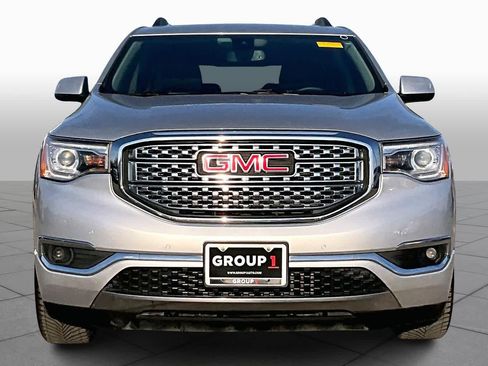 Used 2017 GMC Acadia Denali image 3