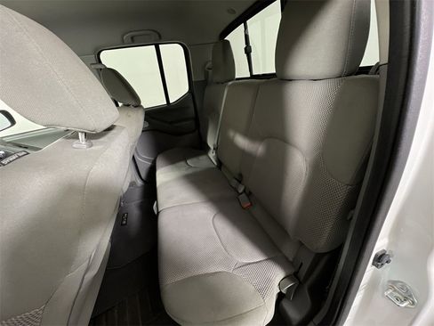 Certified 2021 Nissan Frontier SV image 24