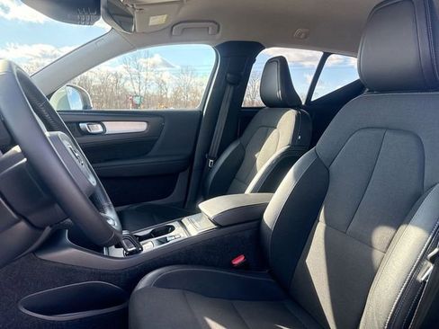 Used 2020 Volvo XC40 T5 Momentum AWD/4WD image 18