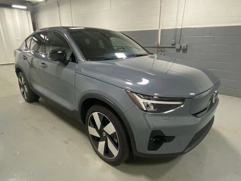 Used 2023 Volvo C40 P8 Recharge Plus w/ Climate Package AWD/4WD image 4