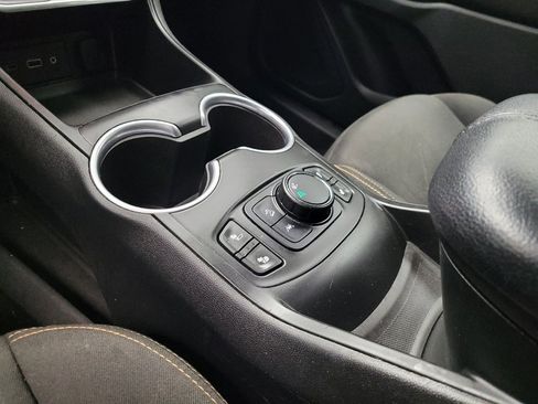 Used 2020 GMC Terrain SLE w/ Driver Convenience Package FWD image 26
