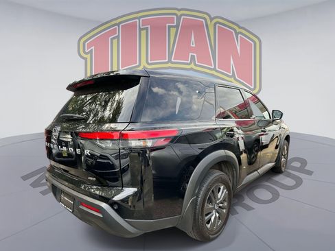 Certified 2024 Nissan Pathfinder S AWD/4WD image 2