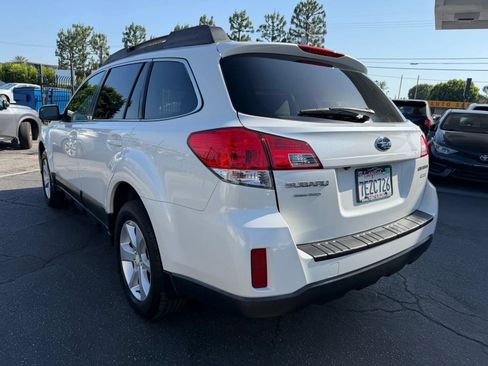 Used 2014 Subaru Outback 2.5i Premium AWD/4WD image 23