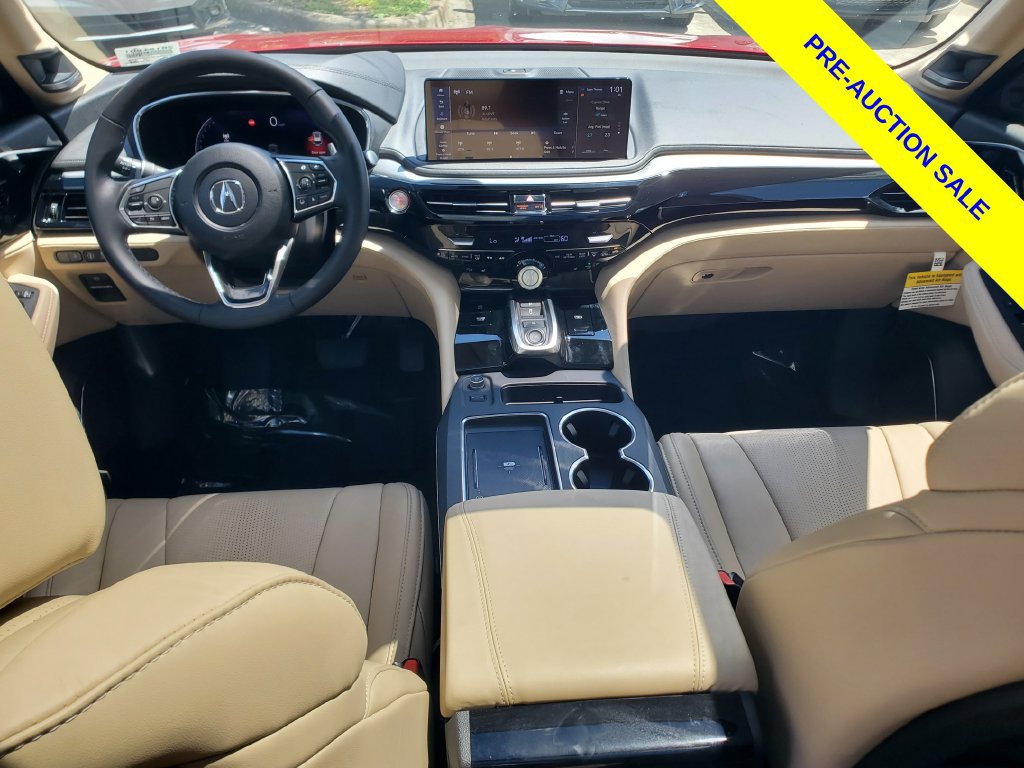 Used 2025 Acura MDX w/ Technology Package FWD image 10