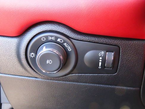 Used 2021 Dodge Durango R/T w/ Tow 'N Go Package image 28