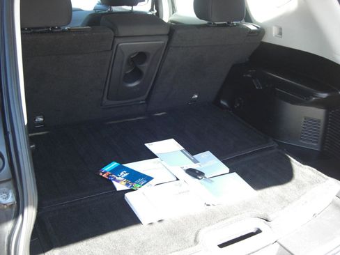 Used 2019 Nissan Rogue S image 14