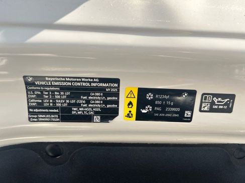 Used 2025 BMW X5 xDrive50e image 31