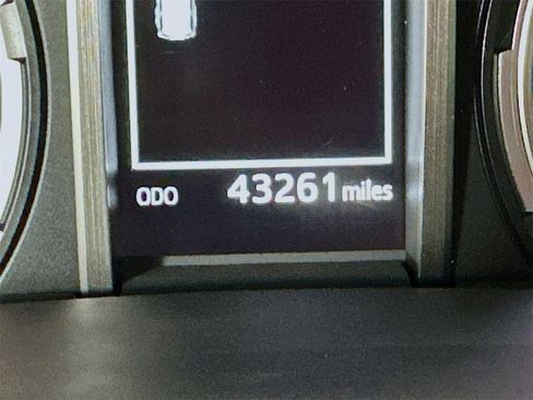 Used 2022 Toyota 4Runner Limited image 33