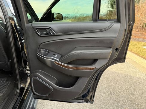 Used 2018 Chevrolet Tahoe LS image 34