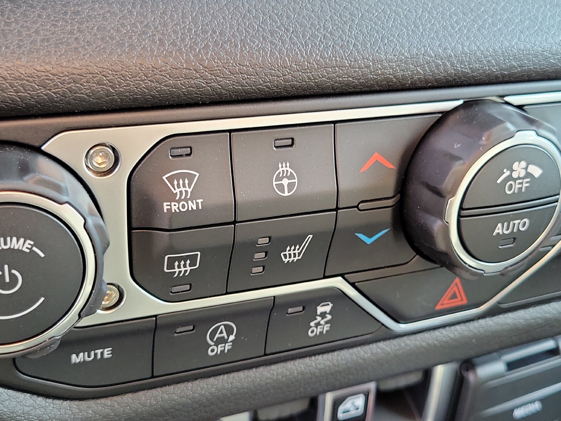 New 2026 Jeep Gladiator Mojave AWD/4WD image 10