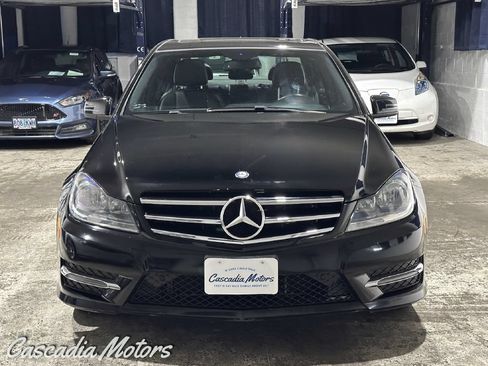 Used 2014 Mercedes-Benz C 300 4MATIC Sedan image 3