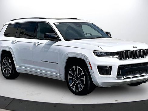 Certified 2023 Jeep Grand Cherokee L Overland image 2