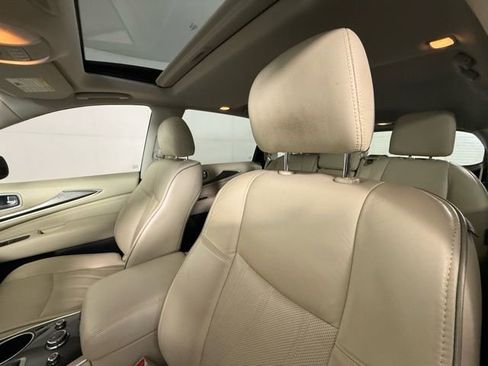 Used 2019 INFINITI QX60 Luxe w/ Essential Package image 5