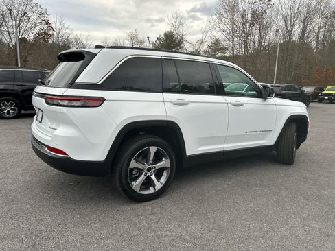 New 2025 Jeep Grand Cherokee Limited w/ Luxury Tech Group II image 6