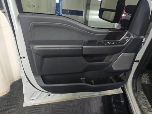 Used 2025 Ford F250 Lariat w/ Lariat Ultimate Package image 6