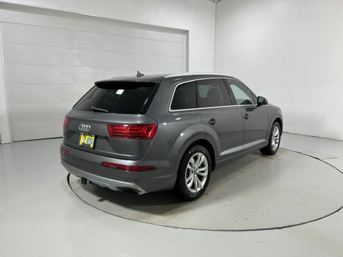 Used 2019 Audi Q7 3.0T Premium image 39