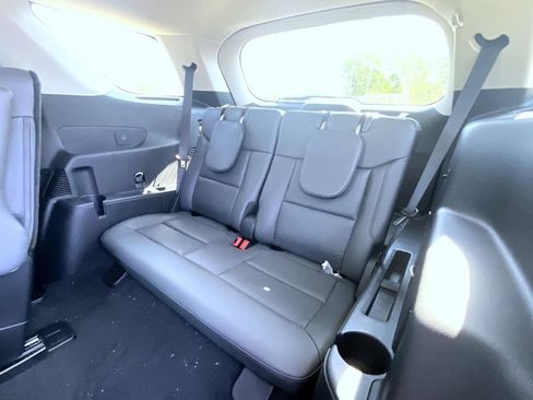 New 2026 Ford Explorer Active w/ Active Comfort Package AWD/4WD image 15
