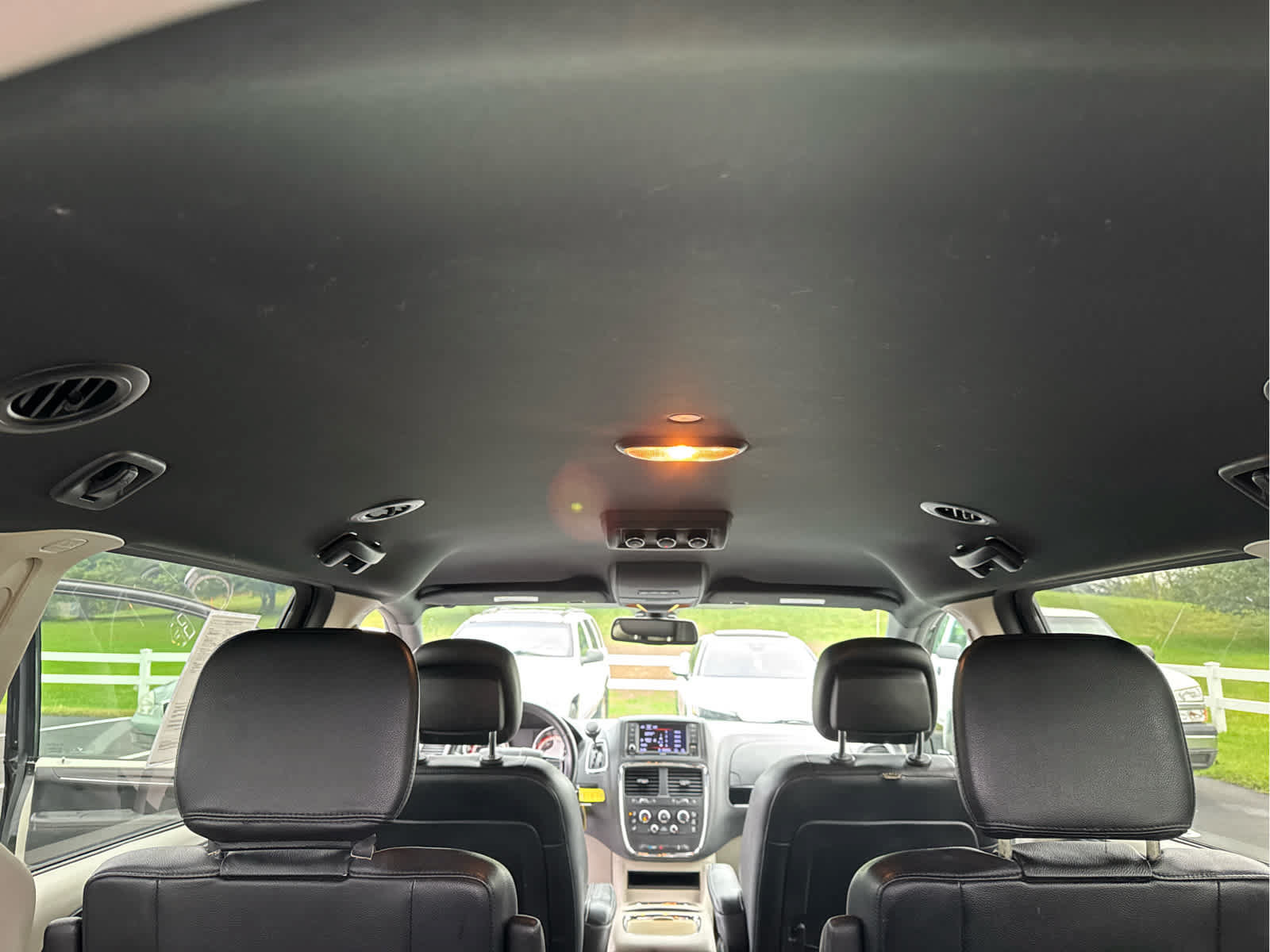 Used 2019 Dodge Grand Caravan SXT FWD image 37