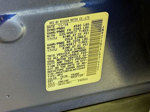 Used 2020 Nissan Rogue SV image 12