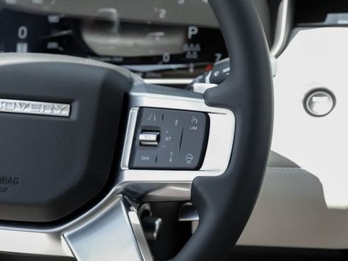 New 2026 Land Rover Discovery S AWD/4WD image 24