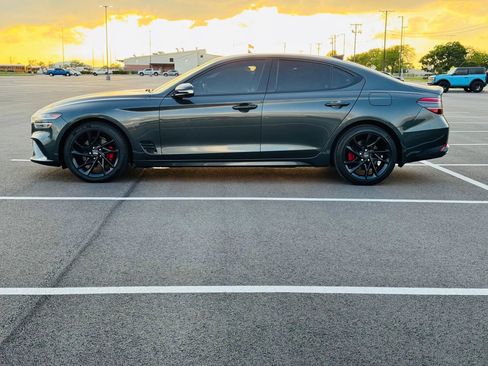 Used 2022 Genesis G70 2.0T image 7