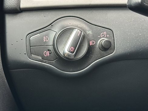 Used 2013 Audi A4 Premium Plus w/ Premium Plus Pkg image 40