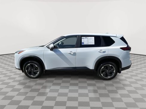 Used 2025 Nissan Rogue SV AWD/4WD image 9