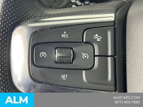 Used 2025 Chevrolet Blazer LT FWD image 28