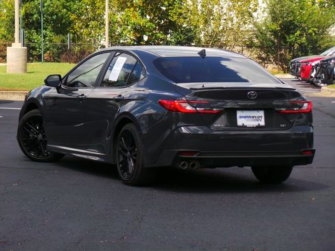 Used 2026 Toyota Camry SE FWD image 3