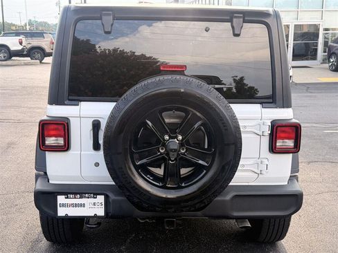 Used 2019 Jeep Wrangler Unlimited Sport AWD/4WD image 6