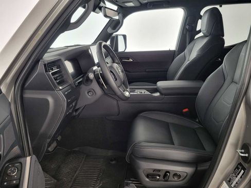 Used 2026 Lexus GX 550 w/ Cold Area Package AWD/4WD image 21