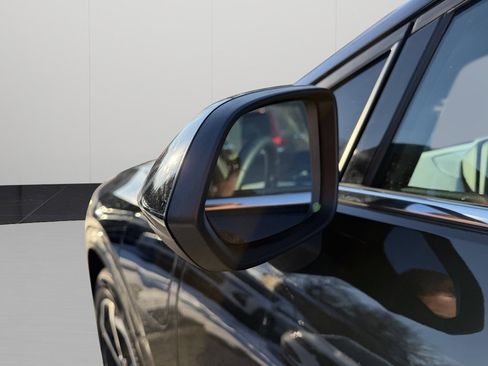 Used 2025 Chevrolet Equinox EV LT image 19