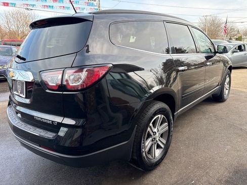 Used 2016 Chevrolet Traverse LT image 5