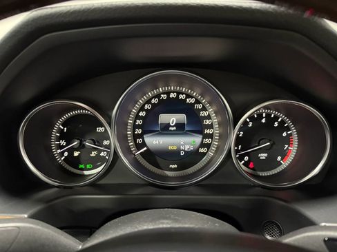 Used 2014 Mercedes-Benz E 350 4MATIC Sedan image 24