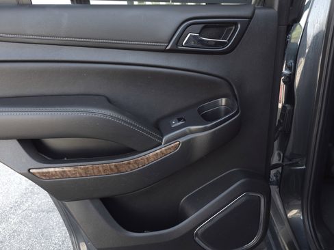 Used 2020 Chevrolet Tahoe Premier w/ RST 6.2L Performance Edition image 33