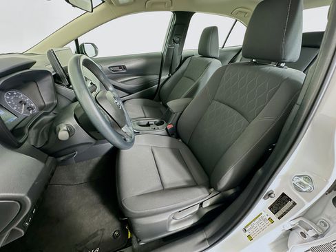Used 2024 Toyota Corolla LE FWD image 13