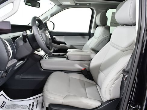 New 2026 Ford Expedition Active AWD/4WD image 6