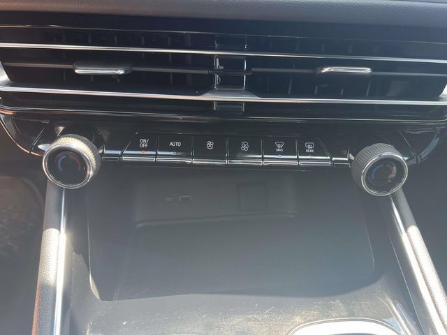 Certified 2024 Chevrolet Traverse LS FWD image 31