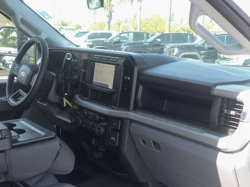 Used 2024 Ford F250 XL w/ STX Appearance Package AWD/4WD image 46