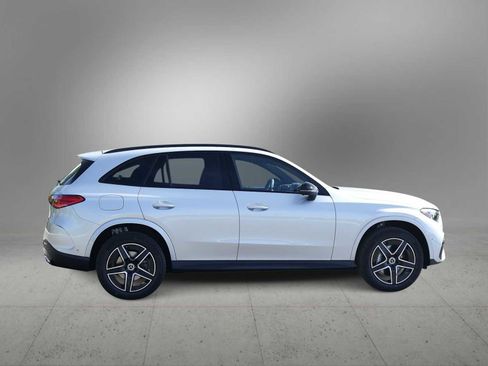 Used 2026 Mercedes-Benz GLC 300 GLC 300 image 4