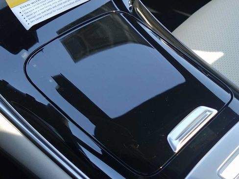 Used 2026 Mercedes-Benz GLC 300 4MATIC image 44
