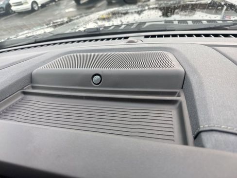 Used 2025 Ford F350 Lariat w/ FX4 Off-Road Package image 37