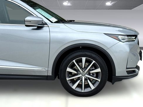 Used 2025 Acura MDX SH-AWD w/ Technology Package image 36