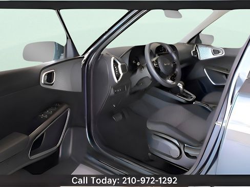 Certified 2024 Kia Soul LX w/ Option Group 015 image 10